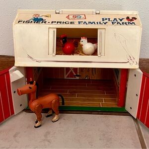 Fisher-Price Family Farm Playset - White and Red